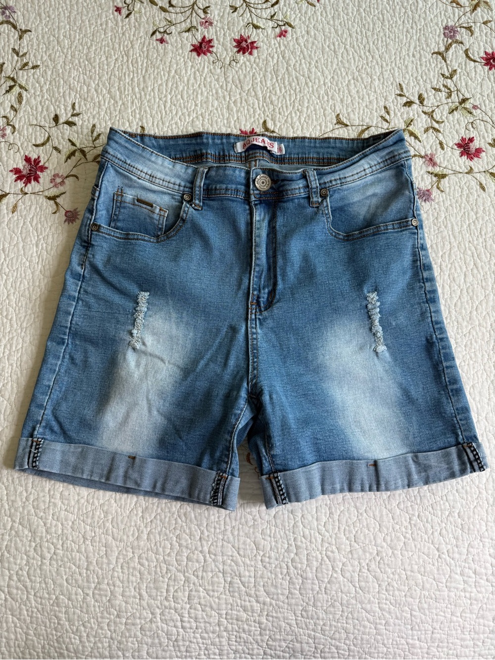 AQ Jeans Women’s Denim shorts light blue stretch destroyer Size 16